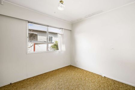 Two bedroom Home in New Lynn - Photo 3