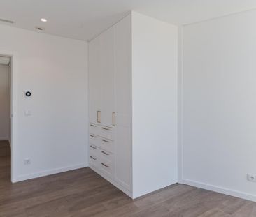 5 Bedroom House with swimming pool, Carnaxide, Oeiras - Photo 6