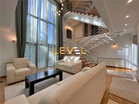 Vila cu 5 camere cu 5000 mp gradina si casa de oaspeti - Fotografie 3