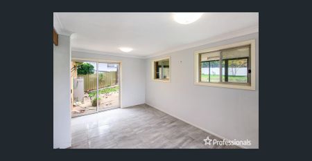 Conveniently Located - Photo 2