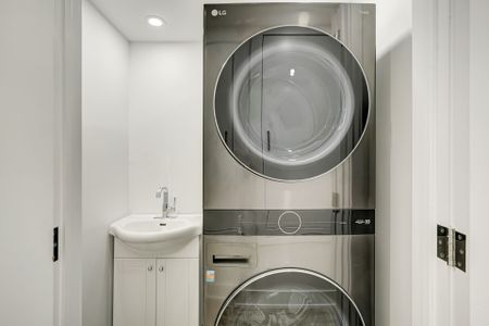 For Lease - 230 Willow Avenue, Toronto, Ontario - Photo 4