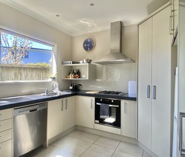 19B Cunliffe Street, Johnsonville - Photo 2