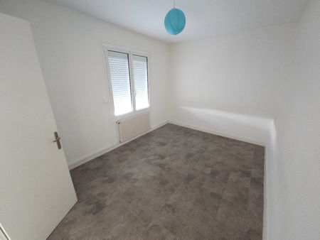 Location Appartement 2 pièces 64m² COGNAC 16100 - Photo 2