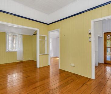 Three Bedroom Gem in Kedron! - Photo 6