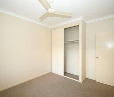 Large Three Bedroom Home with Side Access - Close to Trinity Anglic... - Photo 1