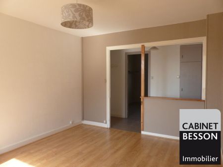 Location Appartement 3 pièces 50m² ST EGREVE 38120 - Photo 2