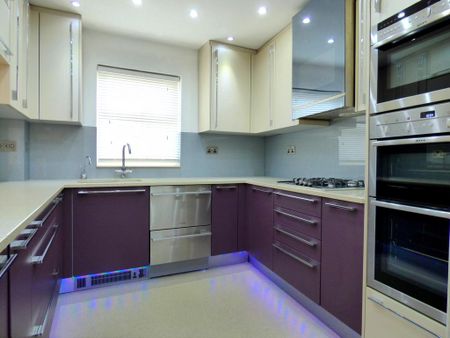 1 bedroom in a house share to rent - Photo 5