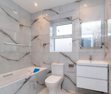 2 bedroom maisonette to rent - Photo 4