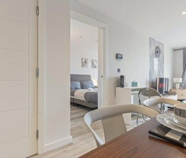 2 bedroom flat to rent - Photo 4