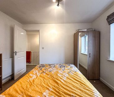 3 bedroom terraced house to rent - Photo 6