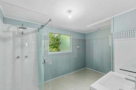 Spacious Family Home in Carrington - Photo 5