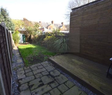 2 bedroom terraced house to rent - Photo 4