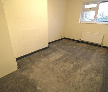 62 Tennyson Road, Middleton, Manchester, M24 2WS - Photo 2