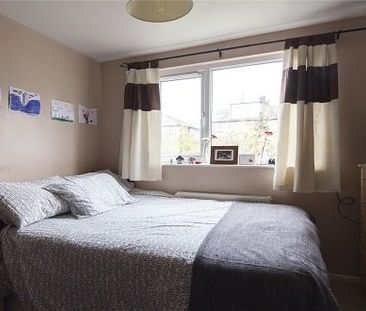 23 Park Avenue, Huddersfield, HD1 - Photo 3