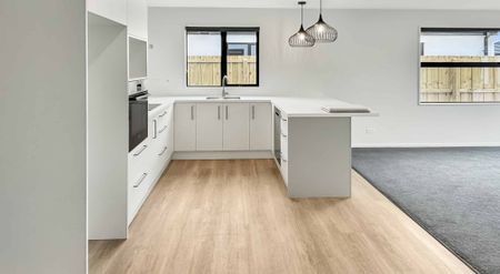 Low-Maintenance Living in a Sought-After Rolleston Location - Photo 4