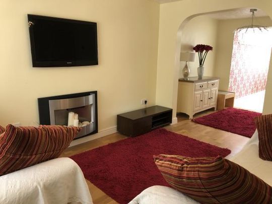 3 bedroom semi-detached house to rent - Photo 1