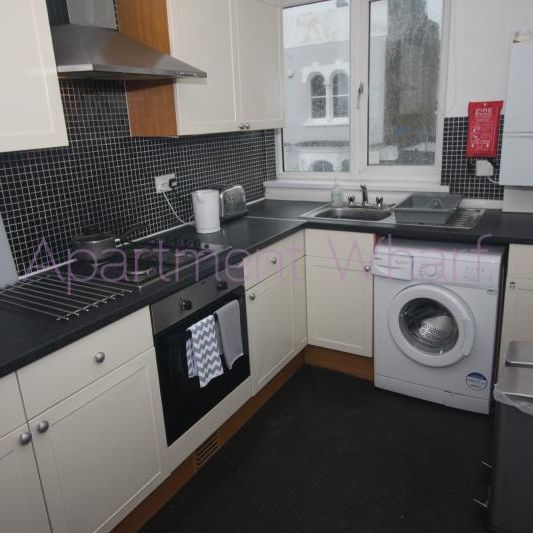 A Bow Common Lane, E3 4HH, London - Photo 1