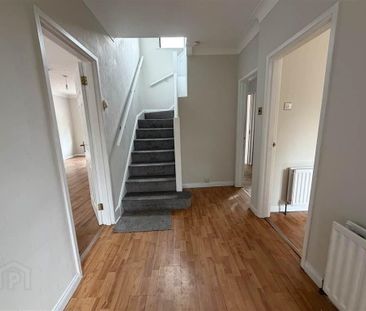 22 The Hawthorns, Belfast, BT10 0NB - Photo 2