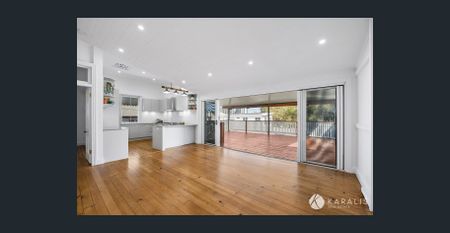 Spacious Renovated Character Home – Perfect for Executive Living - Photo 2