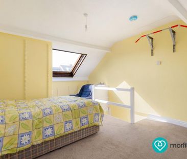 3 bedroom end of terrace house to rent - Photo 4