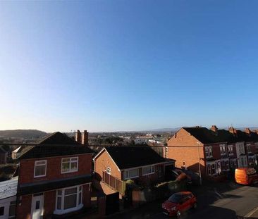 Hollymount, Worcester, WR4 - Photo 3