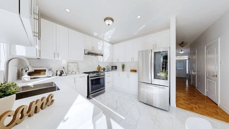 For Lease - 19 La Rocca Avenue, Vaughan, Ontario - Photo 4