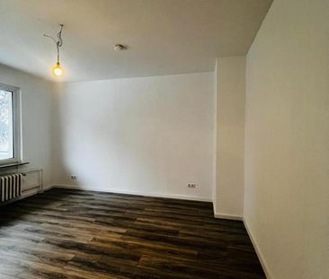 Tolle helle 2 Zimmer Wohnung mit BALKON - Photo 3