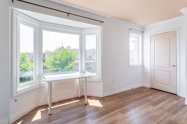 For Lease - 5047 Kempling Lane, Burlington, Ontario - Photo 1