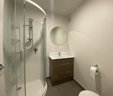 2/142 Leinster Road, Merivale - Photo 4