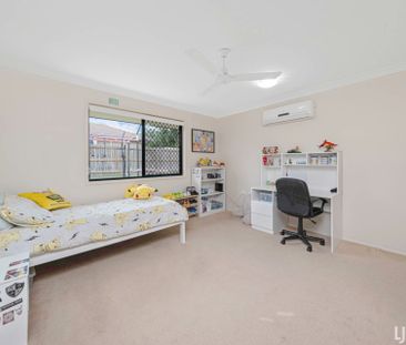 Modern Family Home! - Photo 5