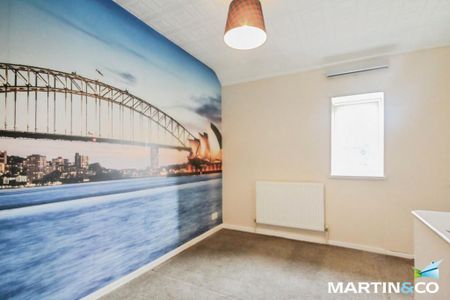 3 bedroom semi-detached house to rent - Photo 2