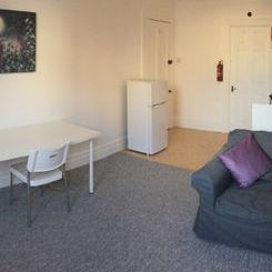 Flat 2, 17 Kingsley Road - Photo 1