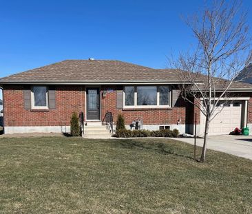 For Lease - 33374 Richmond Street, Lucan Biddulph, Ontario - Photo 2