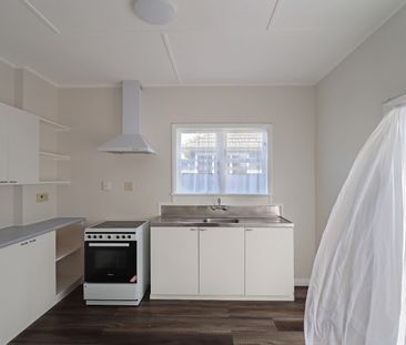 Naenae Living - Photo 3