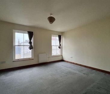 Albemarle Crescent, Scarborough, YO11 - Photo 1