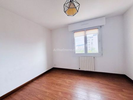 Location Appartement 4 pièces 92 m2 à Ajaccio - Photo 4