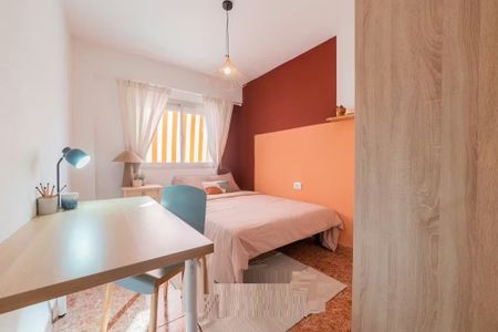 Carrer Pere Cabanes, Valencia, Valencian Community 46019 - Photo 5