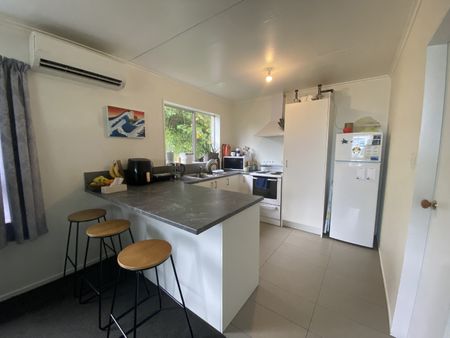 15a Walnut Way, Maungaraki - Photo 5