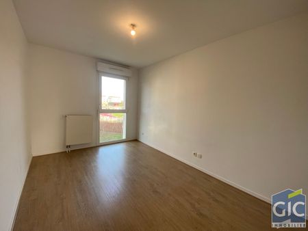 Location Appartement 3 pièces 67m² - Photo 3