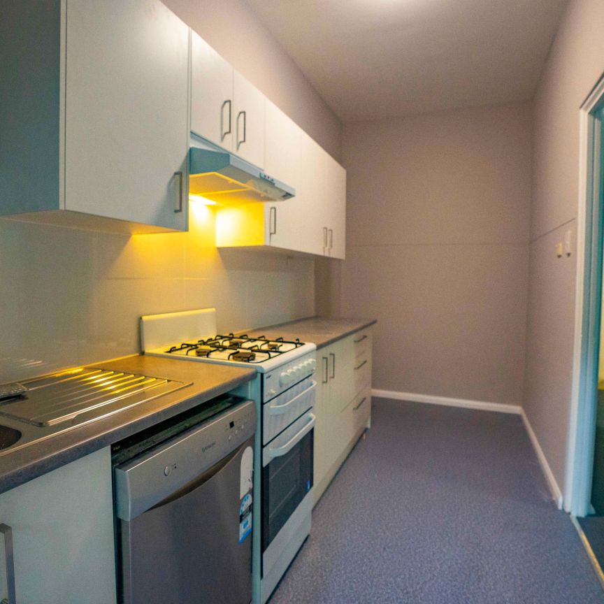 2/109A Albert Street - Photo 1