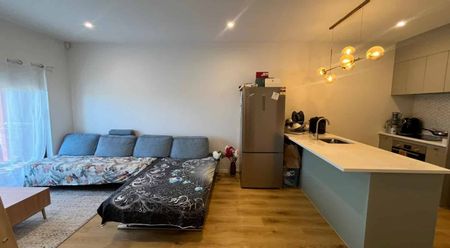 Flat Bush, 2 Bedrooms - Photo 2