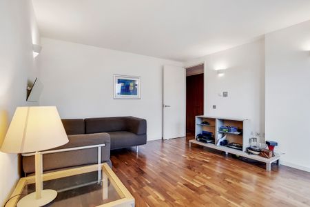 Fairmont Avenue, London, E14 9PB - Photo 2