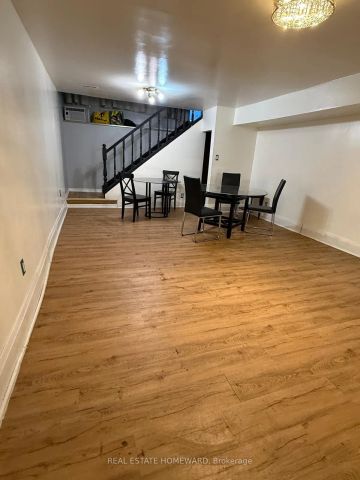 223 Broadview Avenue #Main - Photo 2