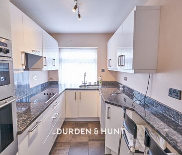 Poplar Way, Ilford - Photo 6