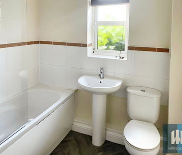 Sylvan Ridge, Ferndale, Huddersfield, HD2 - Photo 3