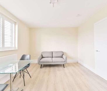 Wandsworth Road, Nine Elms, SW8 - Photo 5