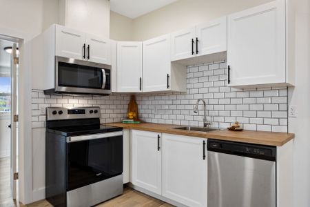 For Lease - 304 Lincoln Road Unit# Unit 3, Windsor, Ontario - Photo 5