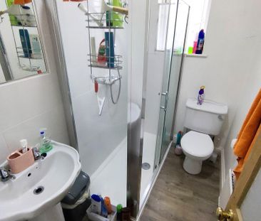 5 bedroom terraced house to rent - Photo 3