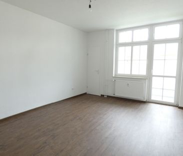 ** Modernisierte 2- EG-Altbauwohnung mit Loggia im beliebten Luisen... - Photo 6