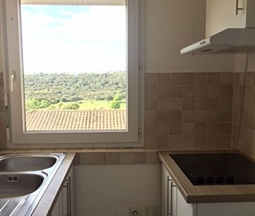 NIMES VACQUEROLLES - APT TYPE 3 58.36 M2 AVEC TERRASSE ET PARKING - Photo 6